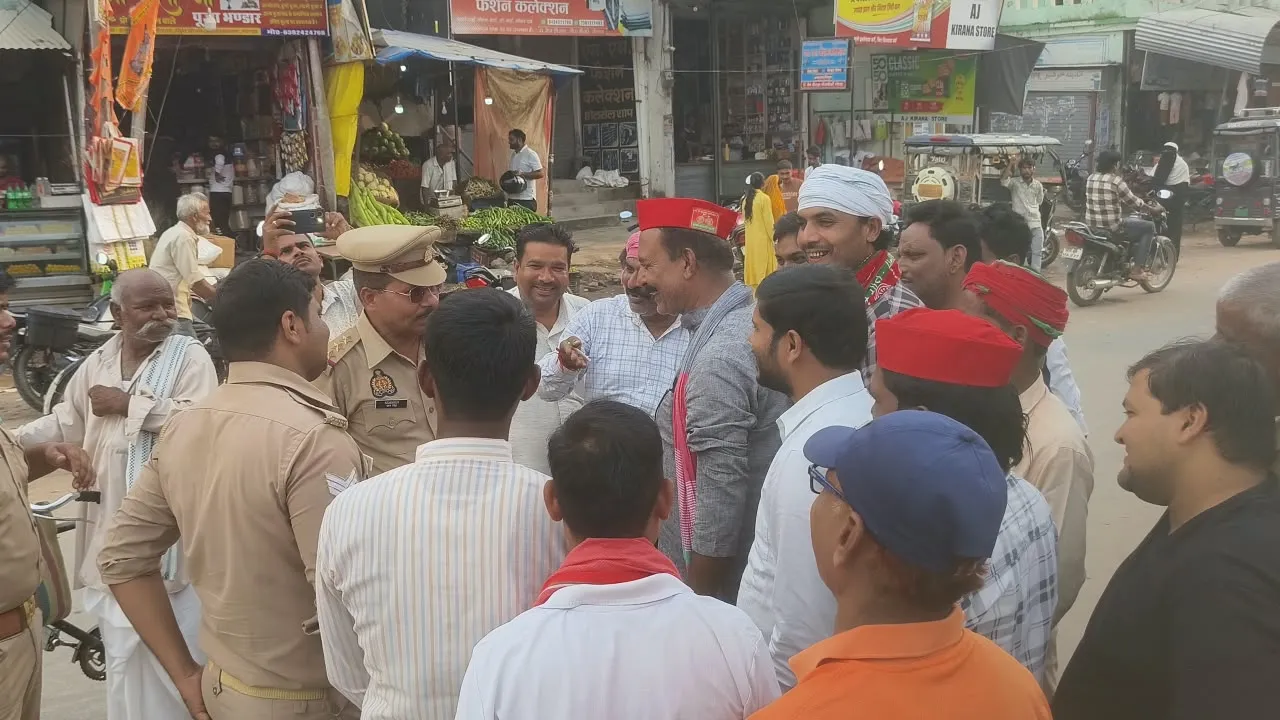 अखिलेश यादव की गिरफ्तारी के विरोध में गौरा विधानसभा में जोरदार प्रदर्शन