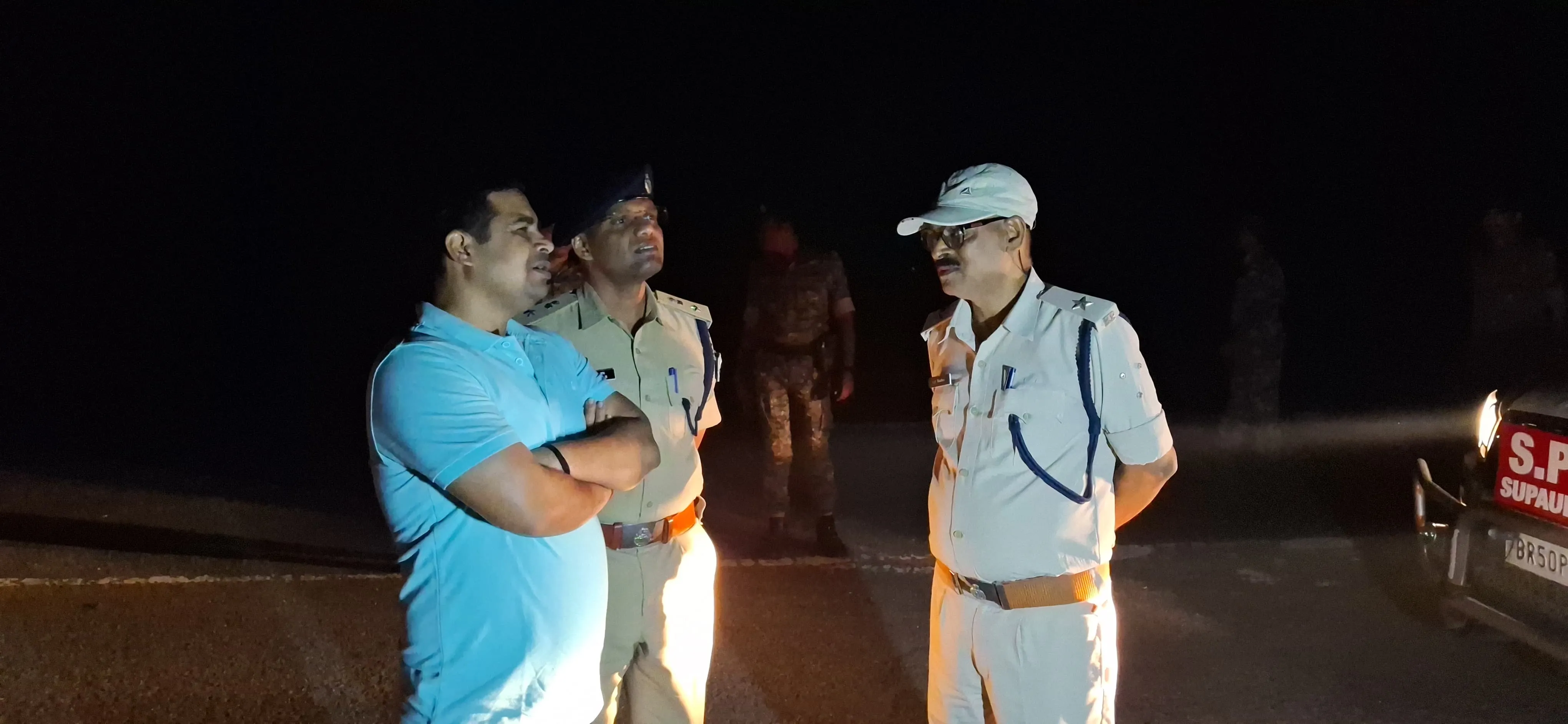 DM-SP की रात वाली दबिश: सड़क पर उतरा प्रशासन