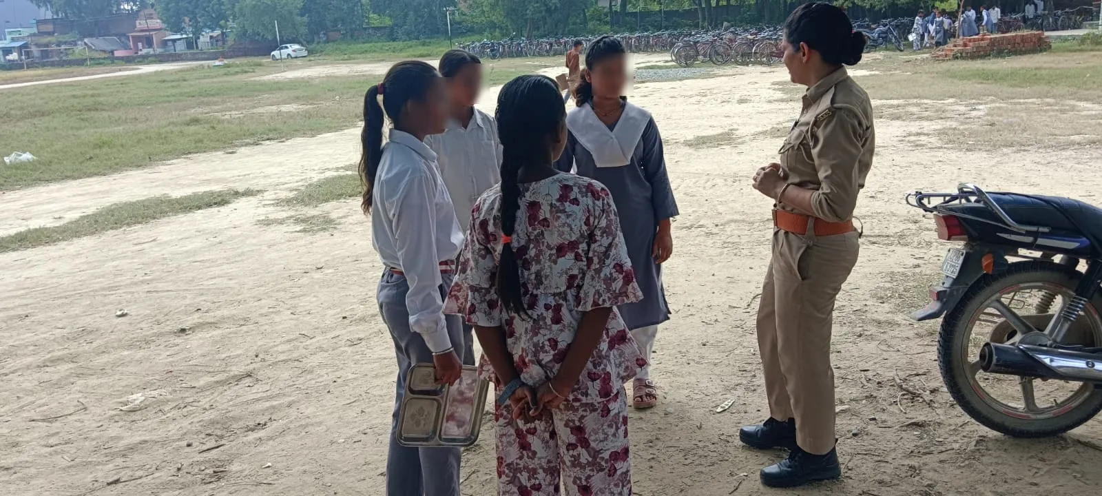 मिशन शक्ति अभियान के तहत महिलाओं और बालिकाओं को किया जागरूक