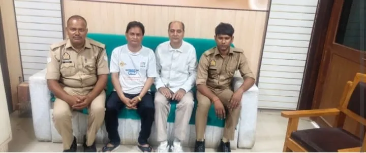 आन्दोलन में हिस्सा लेने लखनऊ जा रहे डा. वी.के. वर्मा नजरबंद