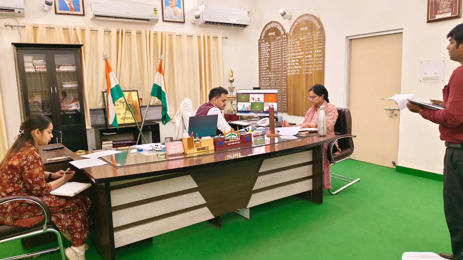 जिलाधिकारी ने कंपनियों के प्रतिनिधियों के साथ की बैठक, शिक्षा, स्वास्थ्य एवं मूलभूत सुविधाओं के विकास पर जोर