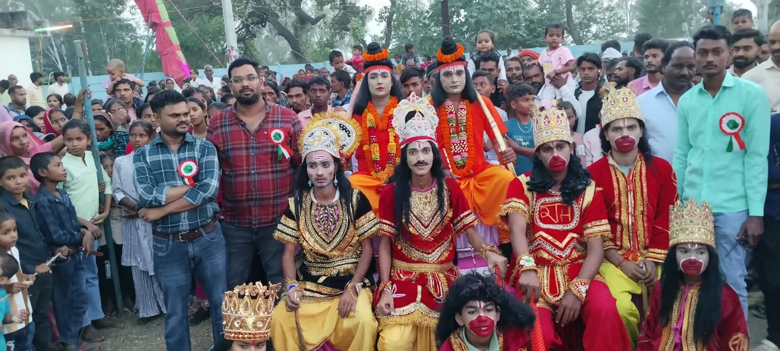 धू-धू कर जला दशानन, 25 फीट ऊंचे रावण के पुतले का हुआ दहन