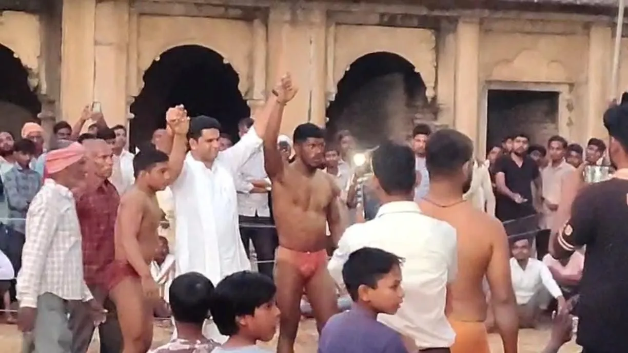 पिता की राजनीतिक विरासत को आगे बढ़ा रहे बाबा राजा