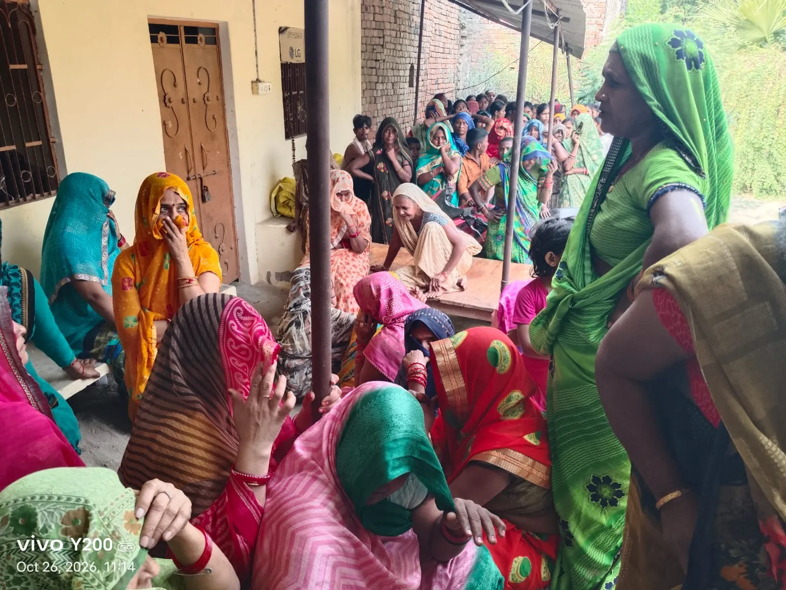 बंद घर में फंदे से लटका मिला पंचायत मित्र का शव, गांव में मचा हड़कंप