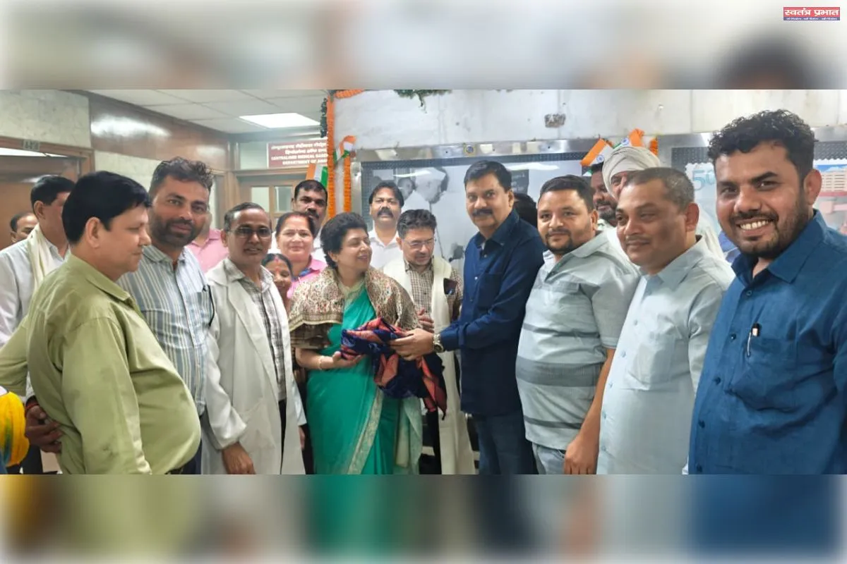 जीबी पंत अस्पताल में महर्षि वाल्मीकि प्रकटोत्सव मनाया