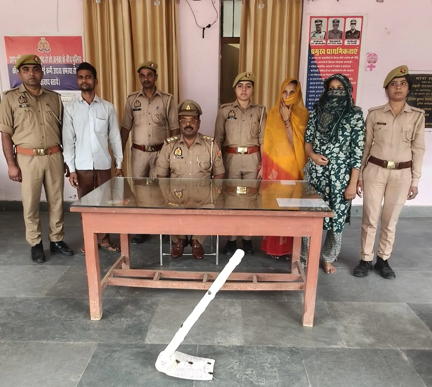 लालगंज में हत्या के मामले में तीन वांछित अभियुक्त गिरफ्तार, 24 घंटे के भीतर पुलिस ने पकड़ा; कुदाल बरामद