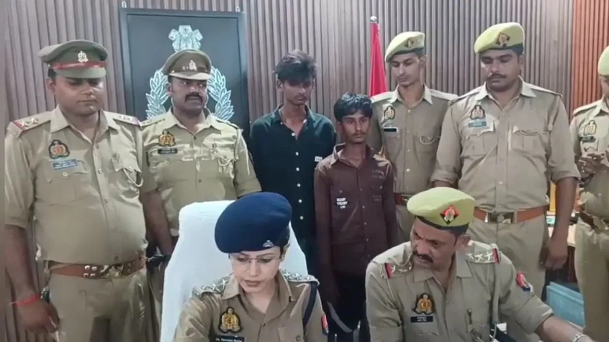 मंदिर जा रहे रिटायर्ड अफसर दंपती को बदमाशों ने बनाया निशाना, स्कूटी में मारी टक्कर और महिला के गले से झपटी चेन