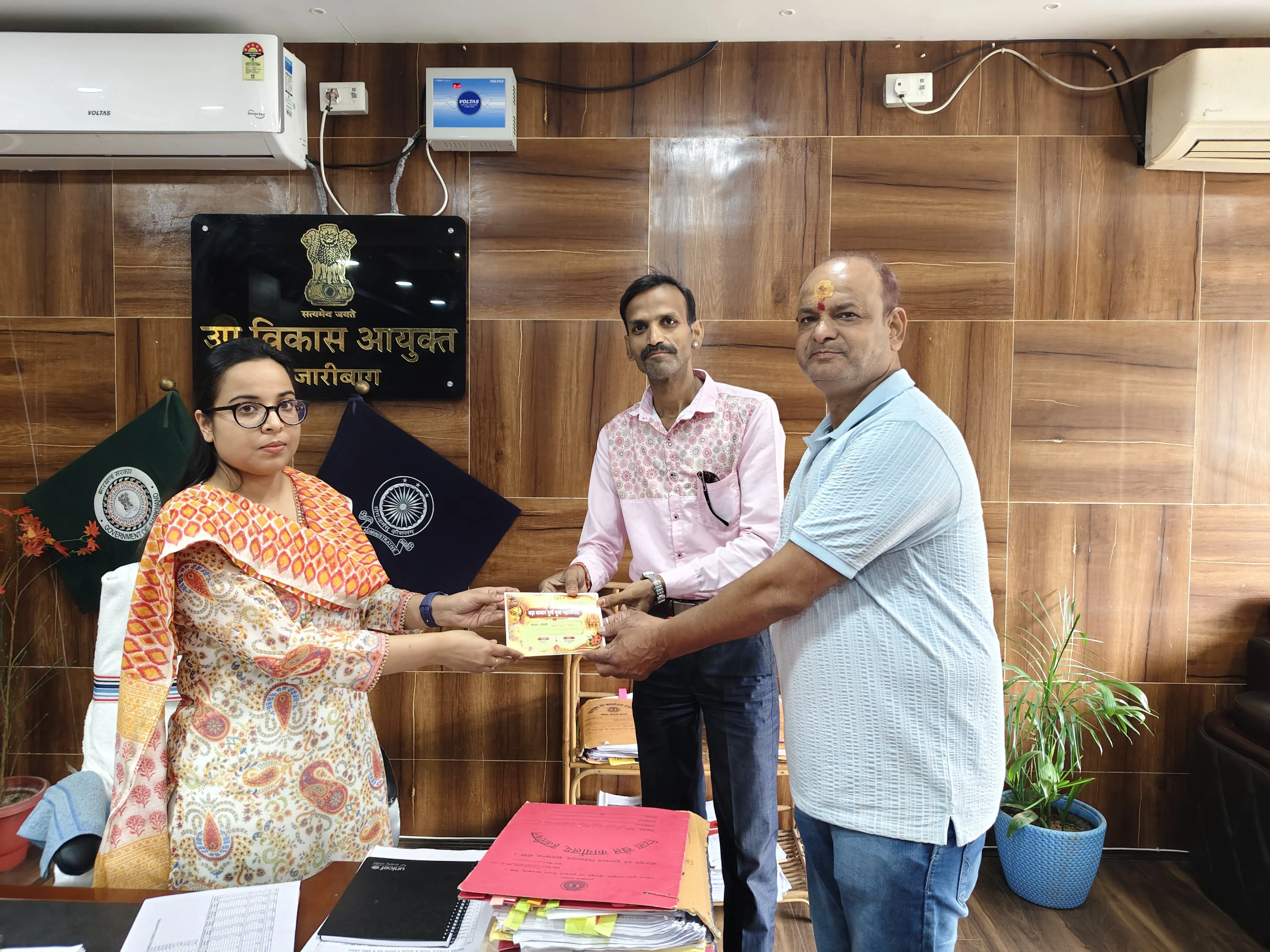 भव्य काल्पनिक पंडाल में विराजेंगी माता रानी, बड़ा बाजार दुर्गा पूजा महासमिति ने प्रशासन को दिया न्योता