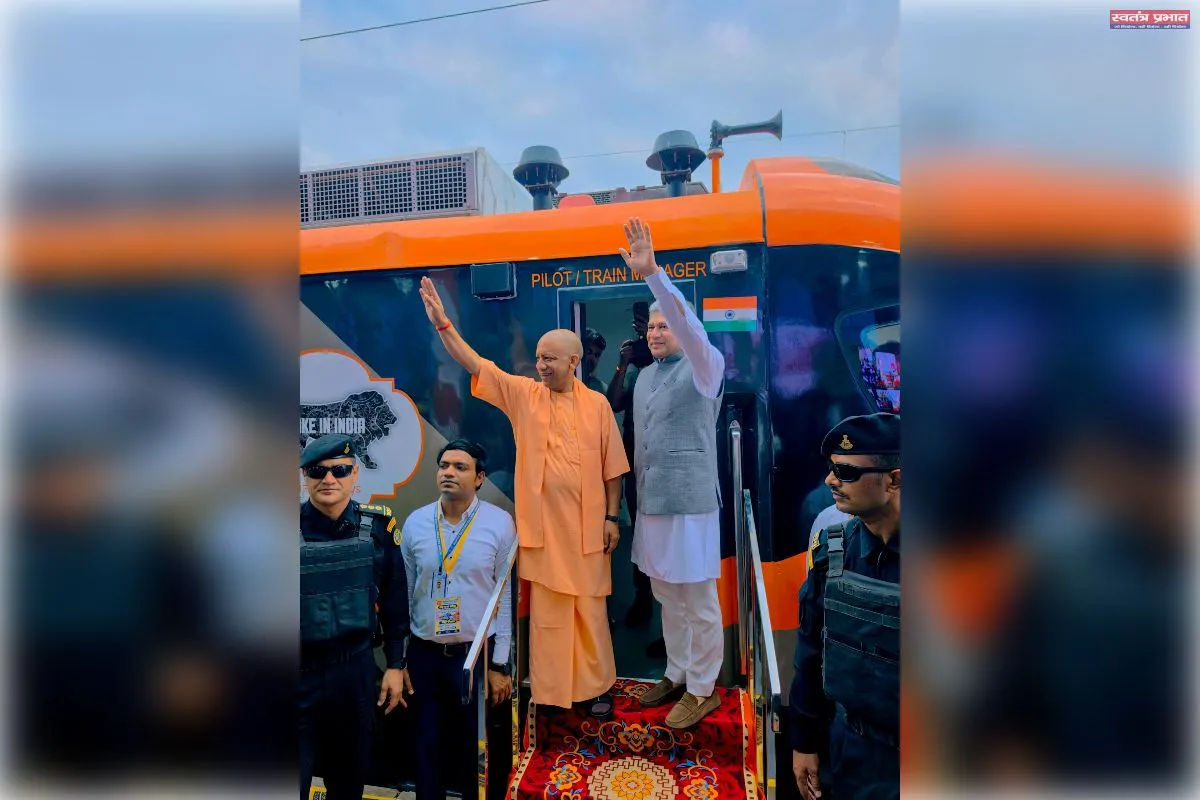दीपावली और छठ से पहले काशीवासियों को रेलवे की बड़ी सौगात, मुख्यमंत्री ने वंदे भारत स्लीपर सहित तीन नई ट्रेनों का किया शुभारंभ