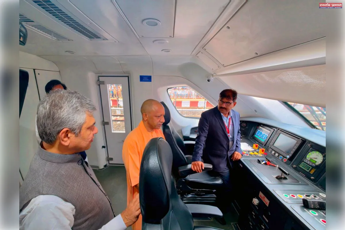 दीपावली और छठ से पहले काशीवासियों को रेलवे की बड़ी सौगात, मुख्यमंत्री ने वंदे भारत स्लीपर सहित तीन नई ट्रेनों का किया शुभारंभ