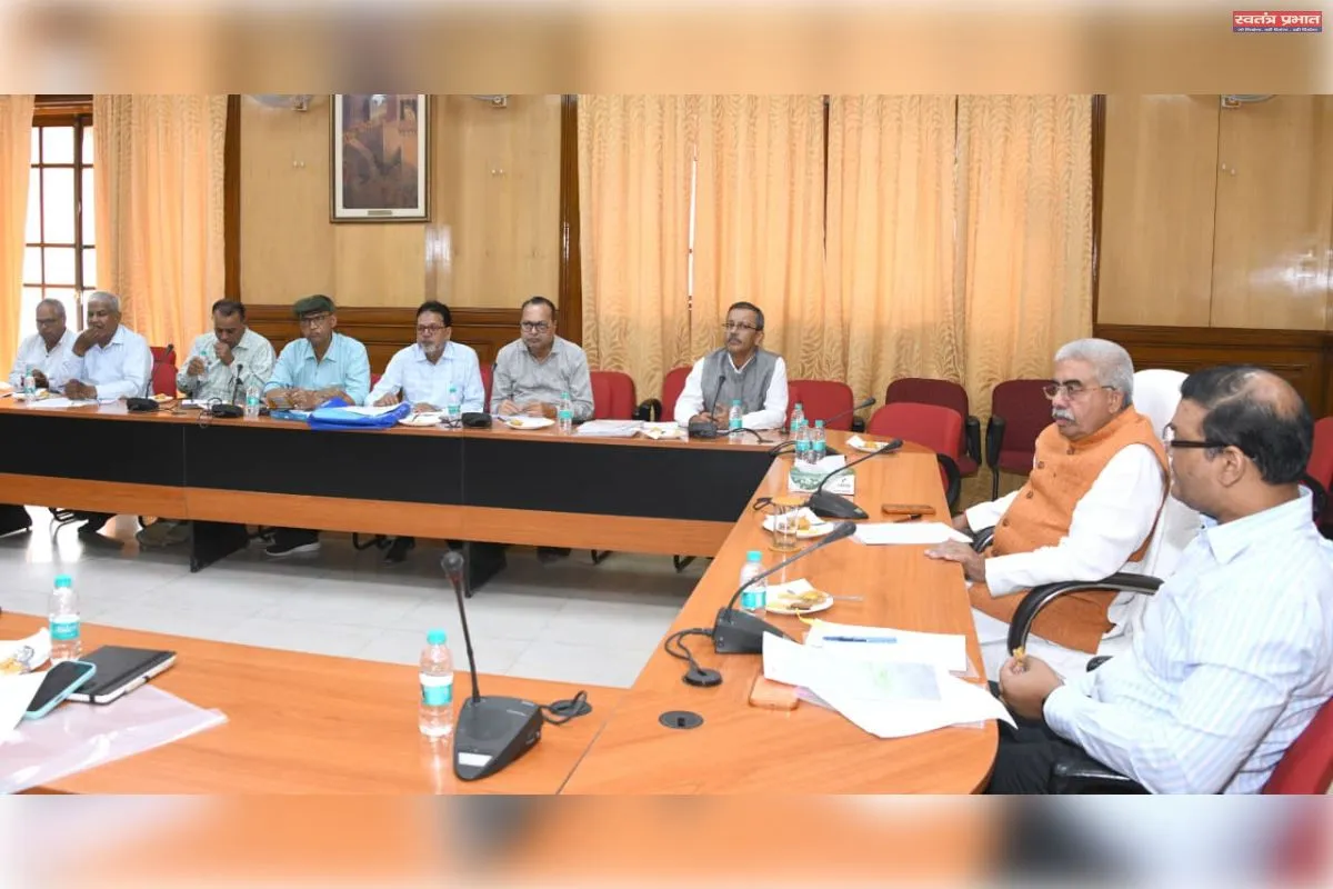 सरकारी अस्पतालों को बेडशीट, पिलो कवर और गॉज-बैंडेज उपलब्ध कराएंगे हथकरघा निगम व यूपिका