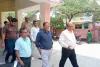सीएचसी में स्वास्थ्य व्यवस्थाओं को परखने के लिए उपजिलाधिकारी ने किया औचक निरीक्षण