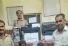 जीआरपी पुलिस टूण्डला ने बच्चों को मिलाया माता-पिता से