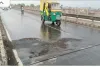 डेढ़ महीने में तैयार हुई सड़क, पहली बारिश में ही बह गई करोड़ों की सड़क