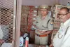 आबकारी के आकस्मिक निरीक्षण से दुकानदारों में मचा हड़कंप