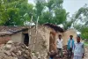 गांव के दबंगो द्वारा गरीब परिवार का मकान किया ध्वस्त।