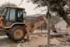 अवैध कब्जे की भूमि पर प्रशासन का चला बुलडोजर