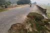 खस्ताहाल सड़क पर चलना राहगीरों को हो रही है दिक्कत