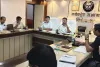 जिलाधिकारी की अध्यक्षता और मुख्य विकास अधिकारी की उपस्थिति में निपुण भारत मिशन एवं बेसिक शिक्षा के अंतर्गत संचालित विभिन्न कार्यक्रमों की समीक्षा बैठक का कलेक्ट्रेट सभागार कक्ष में संपन्न हुई