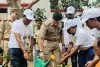 पुलिस अधीक्षक सोनभद्र ने किया पौधारोपण, जनता से एक पौधा एक संकल्प का आह्वान