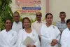ब्रह्मकुमारी बहनों ने जिला चिकित्सालय में मरीजों की कलाइयों में बाँधा स्वास्थ्य रक्षा सूत्र