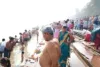 ड्योढ़ी घाट पर हजारों श्रद्धालुओं ने लगाई गंगा में डुबकी