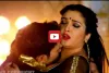 Amrapali Dubey Video: आम्रपाली को Nirahua ने आधी रात गाने के बीच किए kiss , रोमांस देख फेंस के छूटे पसीने