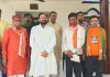 अमेठी में चुनावी जन चौपाल को संबोधित कर भाजपा के लिए वोट मांग रहे पूर्व सांसद दद्दन मिश्रा