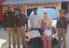 अंतर्जनपदीय तस्कर गिरफ्तार, 4 किलो अवैध गांजा व चोरी का सोने का हार बरामद