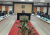 डीएम की अध्यक्षता में कर-करेत्तर एवं सीएम डैशबोर्ड पर राजस्व कार्यों की समीक्षा