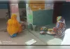 अव्यवस्था की आग में झुलसता बचपन: टिकरा सामद के विद्यालय में गैस के बजाय चूल्हे पर बन रहा मिड-डे मील