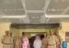 मानव तस्करी गिरोह पर सोनभद्र पुलिस का बड़ा प्रहार ,काम दिलाने के बहाने युवती को बेचने वाली दो महिलाओं को किया गिरफ्तार