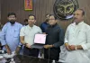 मा. सांसद, जिला पंचायत अध्यक्ष, मा. विधायकगण ने स्वयं मोबाइल से किया स्व-गणना कार्य, जनपदवासियों से की जनगणना 2027 में सक्रिय सहभागिता की अपील