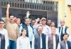 अधिवक्ता की मौत पर न्याय की मांग, बरहज तहसील बार संघ का प्रदर्शन