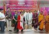 एक जनपद एक उत्पाद योजना के अन्तर्गत प्रशिक्षित लाभार्थियों को टूलकिट वितरित