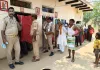 चौरी बाजार चौराहे पर भीषण सड़क हादसा, आमने-सामने भिड़ीं दो बाइकें; 5 लोग गंभीर घायल