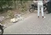 बीजपुर में देशी शराब लेकर जा रहे 4 युवकों ने किया राहगीर पर हमला, प्रसाशन के नाक के नीचे फल-फूल रहा तस्करी का खेल