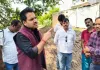 इमरती कॉलोनी में जलभराव समस्या के निराकरण हेतु जिलाधिकारी ने किया औचक निरीक्षण, दिये सख्त निर्देश