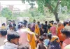 रेलवे ट्रैक किनारे झाड़ियों में मिला युवक का शव, हड़कंप