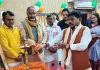 सोनभद्र कलेक्ट्रेट में गूंजा अनुदेशकों का अभिनंदन, मानदेय वृद्धि पर जिला प्रशासन ने आयोजित किया भव्य सम्मान समारोह