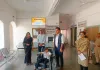 दिव्यांग छात्र की पीड़ा सुन भावुक हुए जिलाधिकारी