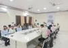 पेंशन योजनाओं का लाभ हर पात्र तक पहुंचाना प्राथमिकता, लंबित प्रकरणों का करें शीघ्र निस्तारण : डीएम