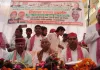 जर्जर सड़क पर सियासत गरम: सपा का विशाल धरना, राज्यपाल को भेजा ज्ञापन