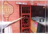 मंदिर में घुसी क्रेन बाल बाल बचे दर्शनार्थी। 
