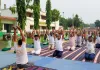 12वें अन्तर्राष्ट्रीय योग दिवस की स्वर्णिम व मंगलमयी प्रभात बेला में योग शिक्षक सुनील कुमार भगत ने कराया योगाभ्यास