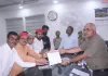 सफेद कॉलोनी ध्वस्तीकरण मामला: समाजवादी पार्टी ने डीएम को सौंपा ज्ञापन, प्रभावित परिवारों को राहत दिलाने की मांग