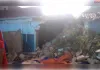 घर में घुसी ट्रेलर घर में सो रहे तीन की मौके पर मौत, पुलिस प्रशासन पर पथराव
