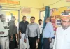 डीएम ने सीएचसी मिठवल किया निरीक्षण : दो कर्मचारी ड्यूटी से मिले गायब