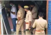 चोरों ने ग्राहक सेवा केंद्रों को बनायानिशाना