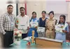 मेघावी छात्र छात्राओं को पुलिस उपाधीक्षक ने किया प्रोत्साहित।  